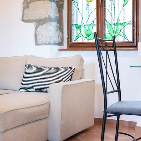 Old Town Studio And Apartment Върсар Екстериор снимка